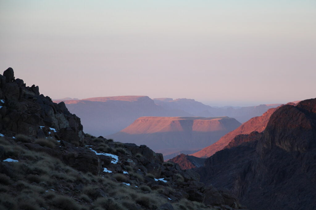 Trek au Djebel Saghro et Vallée des Roses au Maroc. Explore à Perte de Vue blog de trek et randonnée en France et à travers le monde.