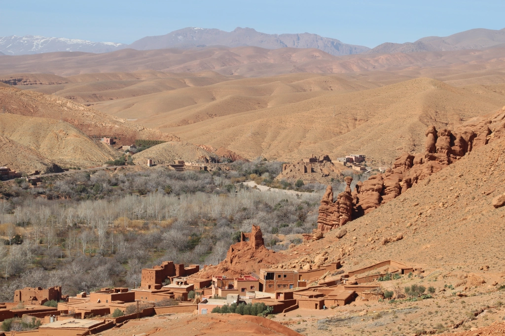 Blog d'itinéraires de trek et randonnée et conseil voyage. Randonnée dans le canyon des Doigts du Singe dans les gorges de Dadès au Maroc.