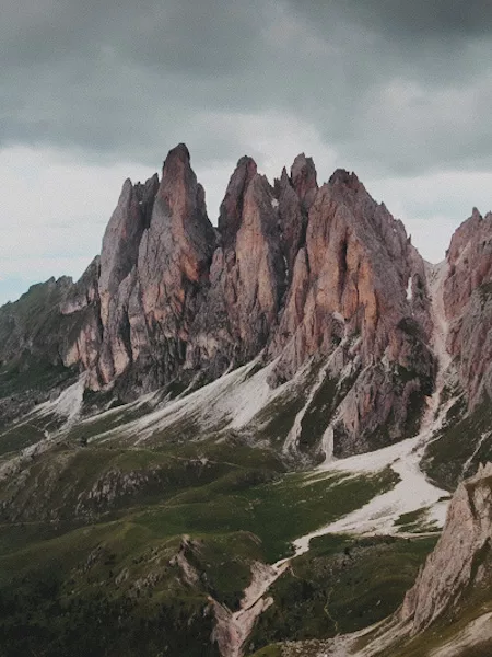 Trek de 7 jours les Dolomites en Italie : conseils, itinéraires, recommandations et photos pour réaliser un trek dans les Dolomites en Italie. Chaine de l'Odle.