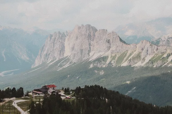 Trek de 7 jours les Dolomites en Italie : conseils, itinéraires, recommandations et photos pour réaliser un trek dans les Dolomites en Italie. Cortina d'Ampezzo