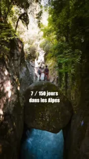 Première semaine d'aventure 🤩🤯

Déjà 7 jours qu'on marche sur la Via Alpina ! Cette semaine, nous avons relié Monaco à Lantosque, un petit village de la vallée de la Vésubie. 

Au programme de la semaine :

🥾 78 km de marche
🧗🏼‍♀️ 1 grande voie
💪🏼 1 séance d'escalade en couenne
🐒 1 via ferrata 

🏕️ Notre spot bivouac préféré ? 
Une petite cabane sur les hauteurs de la Bollène-Vésubie !

⛰️ Notre sommet coup de cœur ? 
Le Mangiabo ! Il est accessible par le col de Turini ou depuis Sospel. 

🐕 La frayeur de la semaine ?
Des patous qui ne voulaient pas nous laisser passer (de nuit). La bergère ne voulait pas intervenir... 

🏘️ On a aussi traversé des petits villages super mignons : Peillon, Peille, Sospel, Lantosque.

Ce n'est que le tout début de l'aventure et on a déjà vécu un tas de trucs super chouettes, on a hâte de découvrir ce que nous réserve la suite ! 

👉🏼 Tu peux suivre toutes nos aventures en direct en stories. 
👉🏼 On a trouvé tout notre matériel sur @snowleader74
👉🏼 On porte la nouvelle collection @eider.outdoor

À très vite pour la suite de l'aventure ! ❤️

#viaalpina #viaferrata #trek #bivouac #mercantour