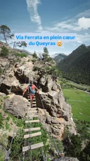 La Via Ferrata de la Clapière (AD/D)
c’est un parcours pittoresque au dessus de Ceillac en plein cœur du Queyras.
🧰 Kit de via ferrata disponibles dans la boutique de vêtements de sport à Ceillac
💰 gratuite
📍 La Clapière, 05600 Ceillac
➡️ 20 minutes d’approche
⬅️ 30 minutes (retour
⌛ 2h
💪🏼 AD/D(il faut un peu de force dans les bras)
📏 550 m
↕️300m d+
☀️ plein sud
🚷 1 échappatoire
Cette via ferrata est également parfaite pour un parcours d’initiation avec un enfant en empruntant la 1ère partie et en prenant l'échappatoire qui permet de redescendre ensuite à pied.
#viaferrataextreme #viaferrata #escalade #randonnée #sportoutdoor