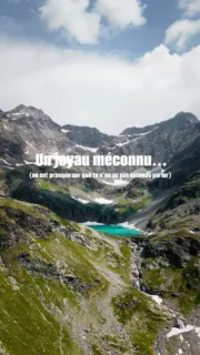 Connais-tu ce joyau italien ? 🇮🇹
Bien connu des italiens, ce magnifique lac aux eaux émeraudes attire le regard. Surplombé par la tête du Ruitor à 3486 m, c'est un véritable décors de haute montagne que nous découvrons là !
Informations pratiques :
📍Lac de Saint Grat (San Grato)
🇮🇹 Valgrisenche, Val d'Aoste
🗻 2466 m
🅿️ Rognettaz Désot
🥾 9,5 km - 535 m de dénivelé (aller-retour)
🐕 Autorisé
Ne te baigne pas dans le lac et n'oublie pas tes déchets, la nature est fragile et chacun se doit de la préserver ! 🩵
👉🏼 Découvre pleins d'autres lacs sur notre page @explore_perte_de_vue
Tu en avais déjà entendu parler ? 🤩
#valledaosta #lac #italie #randonnée #montagne