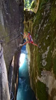 On doit vous remercier car c’est exceptionnel ! Vous êtes déjà 8000 à nous avoir rejoint pour découvrir le parcours de la Via Alpina à travers nos yeux. 🥳 

Les 30 premiers jours nous en ont mis plein les yeux avec presque 500 kilomètres explorés. Nous avons parcouru les montagnes, observé plus de 200 animaux, et vécu de nombreuses aventures. 

Nous partageons ici toutes nos trouvailles, les lacs, les cabanes,  des itinéraires de randonnée et de treks, de belles via ferrata ou de jolies grandes voies d’escalade... la liste est longue ! 

Nous avons hâte de vous les partager sur les trois mois restant de notre aventure. 

#cabane #viaferrata #viaalpina #randonnée
#trek