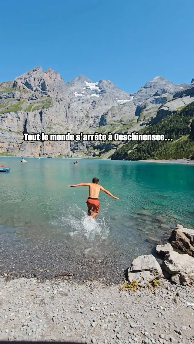 Blüemlisalphütte, un refuge pour dormir aux pieds des glaciers 🌄🧊

Vous avez tous déjà entendu parler du fameux Oeschinensee, l'un des plus beaux lacs des Alpes. 

Mais si l'on poursuit la randonnée, on parvient à un refuge perché dans un décor de haute montagne à 2840m d'altitude. Un décor de rêve pour savourer un coucher de soleil extraordinaire aux pieds des glaciers ! 🤩

Informations pratiques :

🏠 Blüemlisalphütte
📍 col Hohtürli
🗻 2840 m
🗓️ mi juin - mi octobre
💻 Réservation sur le site du CAS
🛌🏼 95 places 
💸 48 CHF / nuit (33 CHF membre du club Alpin) + 43 CHF la demi-pension 

Avec qui veux tu passer la nuit ici ? 🩵

#oeschinensee #oberland #kandersteg #swissmountains #switzerland