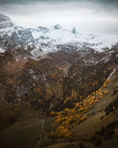 Randonnée au Lac de Tanay Valais Suisse en automne