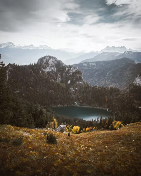 Randonnée au Lac de Tanay Valais Suisse en automne