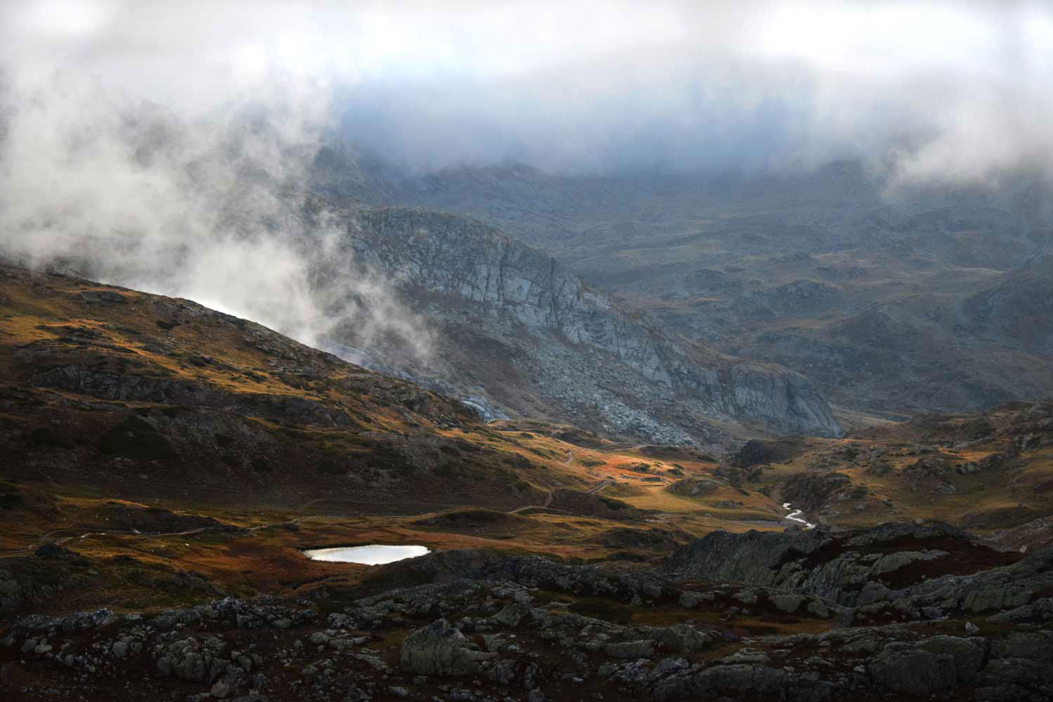 Pointe des cerces sommet trek paysages magnifiques.