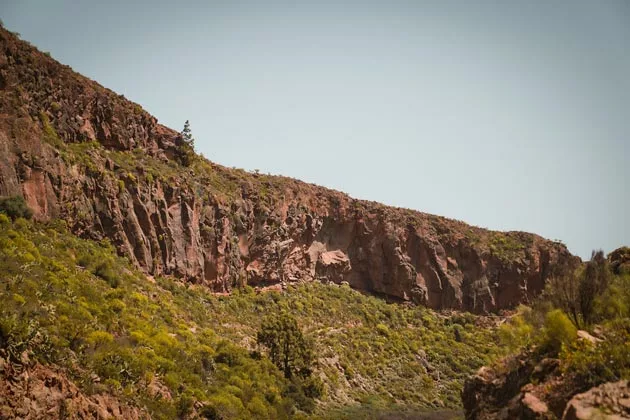 Escalade sportive en couenne à Tenerife : falaise de El Rio