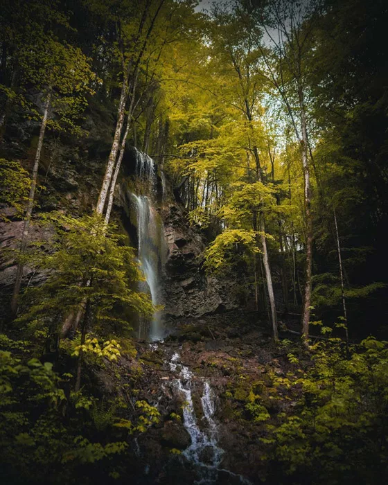 Blog d'itinéraires de trek et randonnée et conseil voyage. Randonnée dans les Gorges de la Jogne dans le canton de Fribourg en Suisse