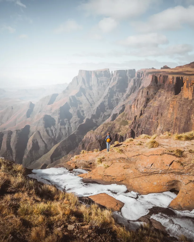 Randonnée Tugela Falls Sentinel Peak dans le massif du Drakensberg KwaZula-Natal en Afrique du Sud. Itinéraire, photo et recommandations pour un voyage en Afrique du Sud.