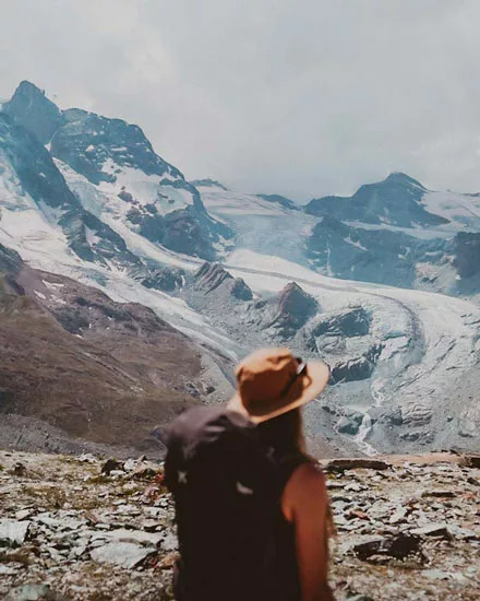 Randonnée au Gornergrat avec vue sur le Cervin à Zermatt dans le Valais en Suisse. Explore à Perte de Vue blog d'itinéraire de trek et randonnée, voyage en France et dans le monde.