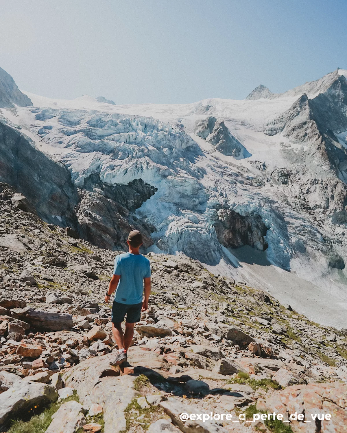 Randonnée au Pigne de la Lé et Cabane de Moiry dans le Valais en Suisse. Explore à Perte de Vue blog d'itinéraire de trek et randonnée, voyage en France et dans le monde.