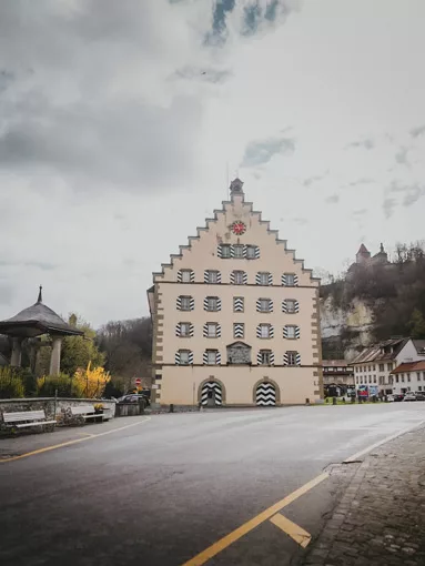 Visite de la Ville de Fribourg en Suisse. Explore à Perte de Vue blog voyage, trek et randonnée.