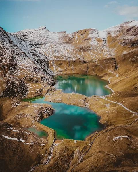 Randonnée à Bachalpsee dans le canton de berne en Suisse à Grindelwald. Itinéraire, conseils et recommandations pour voyager et randonnée en Suisse.