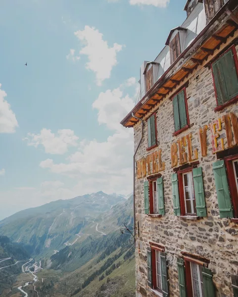 Belvédère du Glacier du Rhône et col de la Furka (Furkapass) randonnée facile et courte en Suisse dans le Valais.