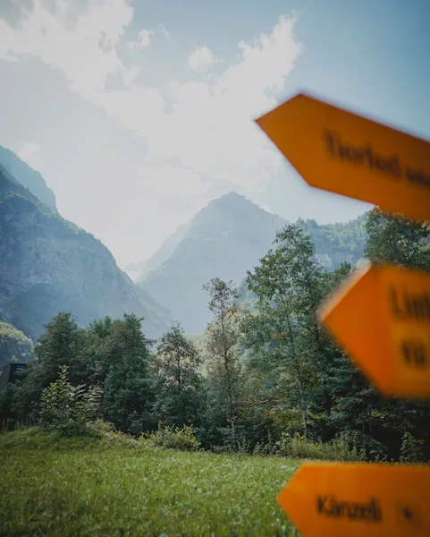 Randonnée au Pantenbrücke à Linthal dans le canton de Glaris en Suisse.