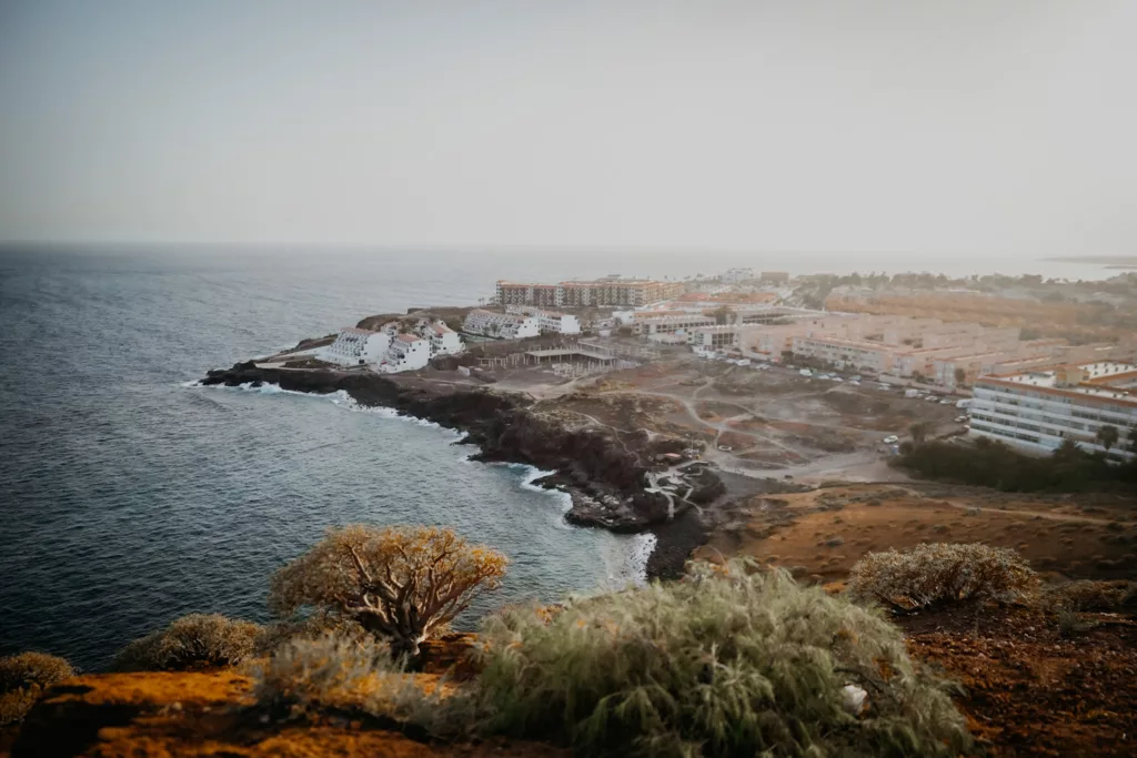 Randonnée à Montaña Amarilla, monument naturel à Tenerife, îles Canaries. Conseils, recommandations et randonnées à Tenerife dans les Canaries.