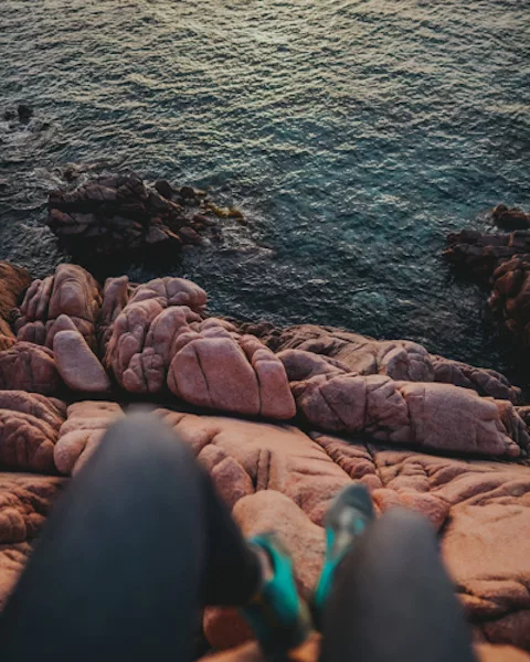 Randonnée à Costa Paradiso en Sardaigne en Italie. Costa paradiso le meilleur endroit en Sardaigne pour admirer le coucher du soleil. Itinéraire, recommandations, photos et conseils pour voyager et randonnée en Sardaigne en Italie.