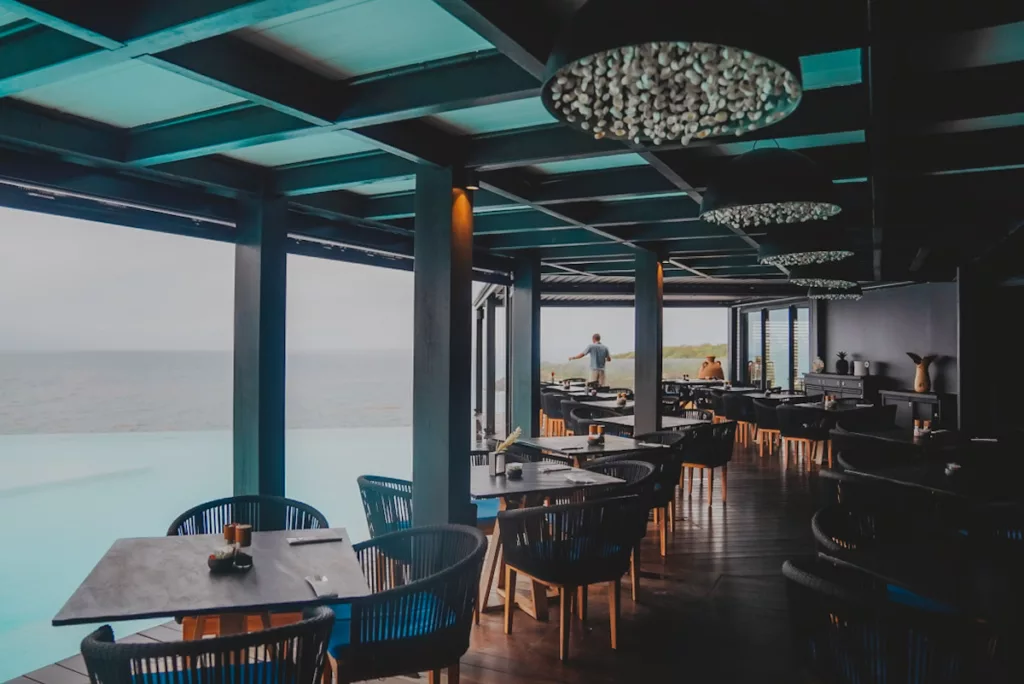 Restaurant gastronomique de La Toubana avec vue panoramique.