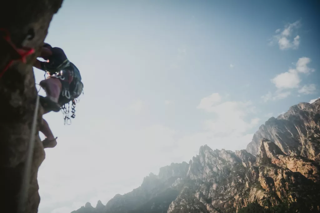 Grande voie en Corse : nos itinéraires préférés escalade
