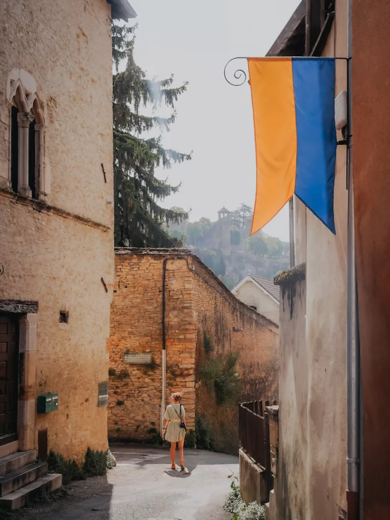 Crémieu, citée médiévale en Isère. Reulle médiévale.