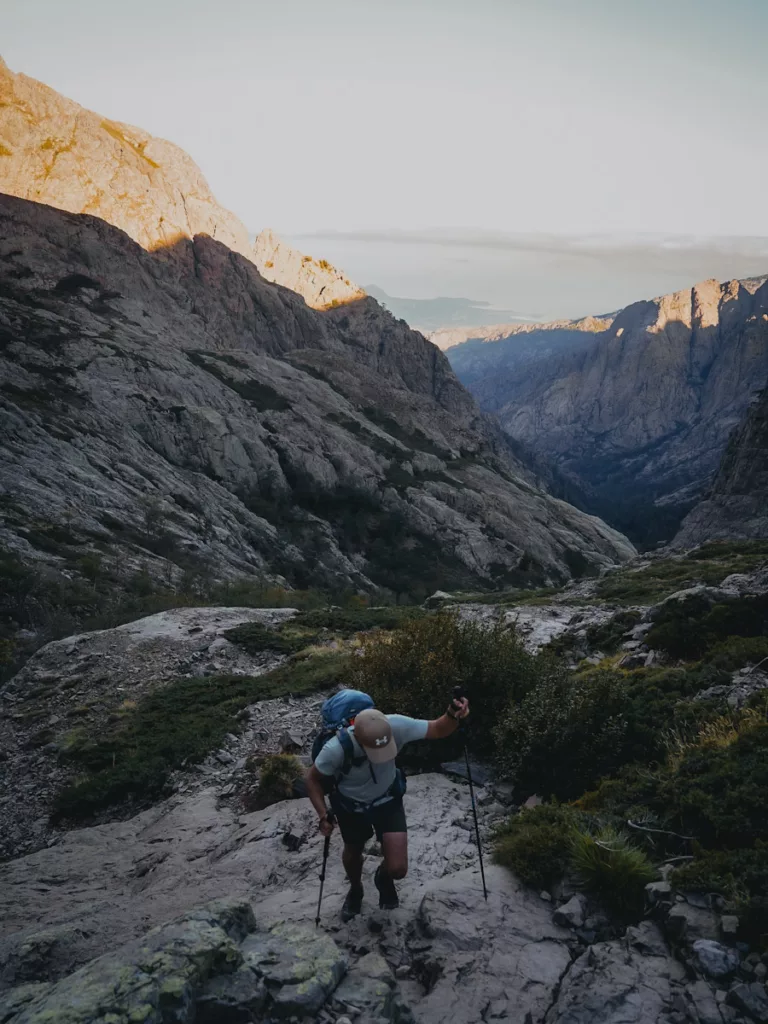 Montée vers Bocca Muvrella