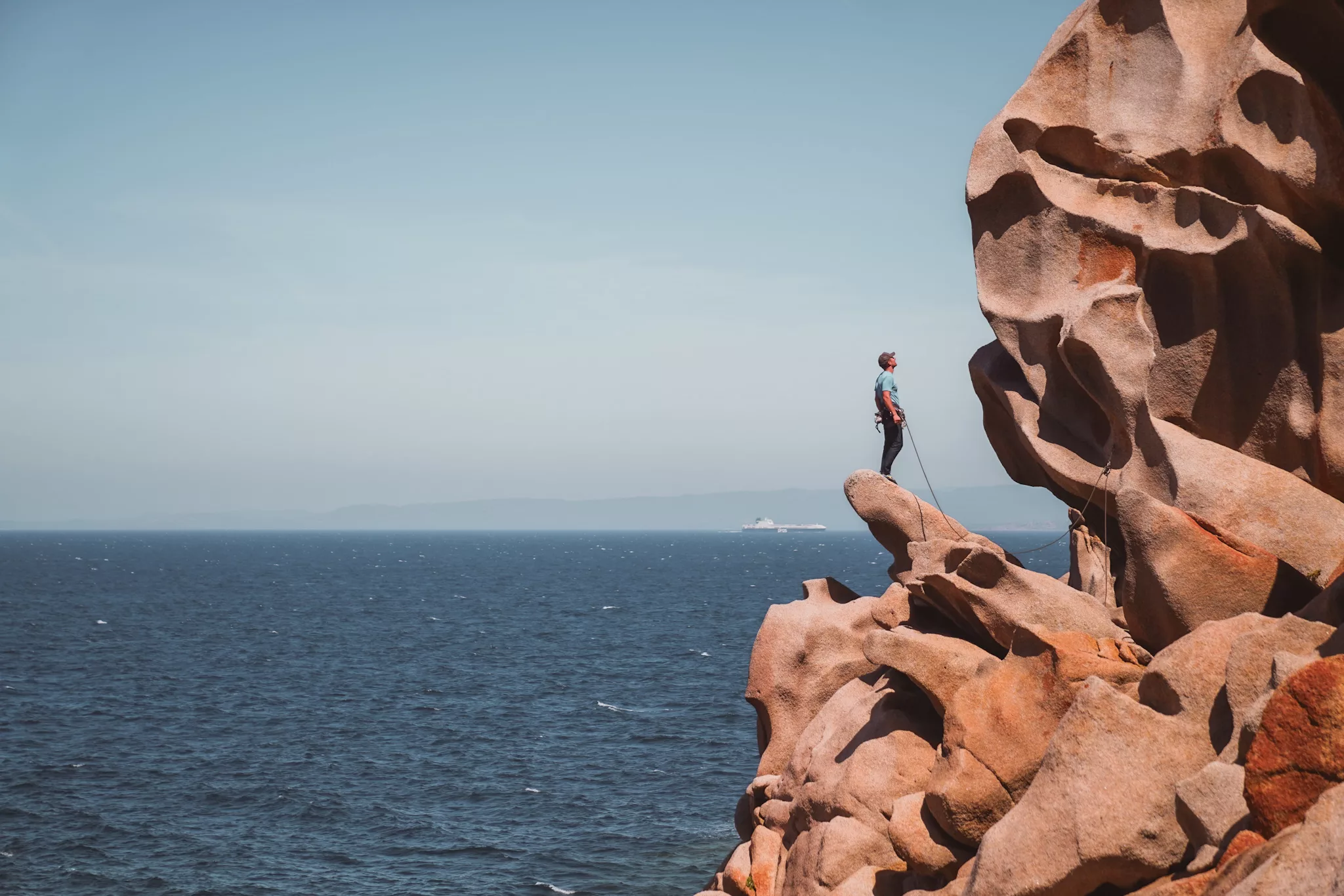 Escalade : recommandations et conseils escalade, les plus belles falaises et secteurs d'escalade en France et dans le monde.