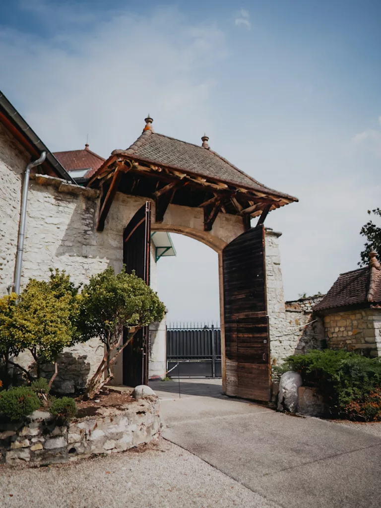 Morestel la cite des peintres, visite de villages médiévaux en Isère.