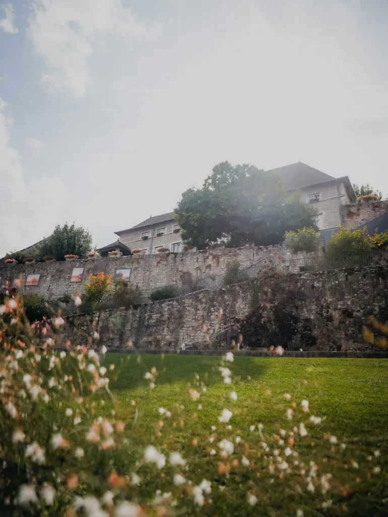 Village de Morestel en Isère, citée des peintres.