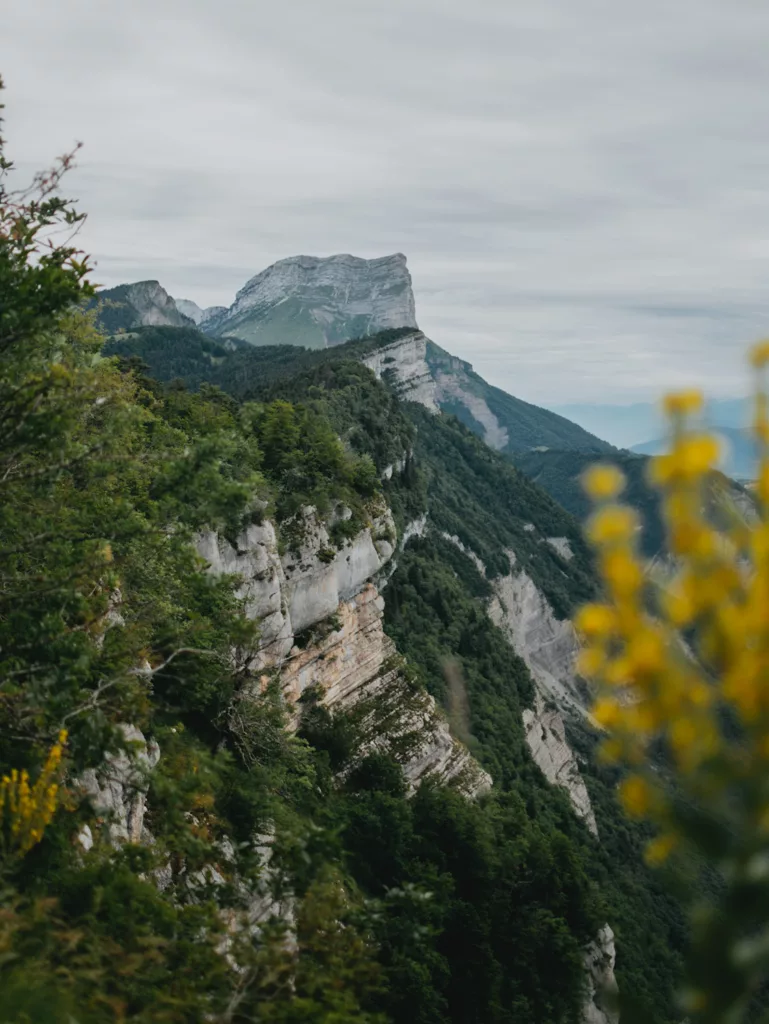 La Dent de Crolles dans le massif de la chartreuse, sommet en Isère proche de Grenoble.