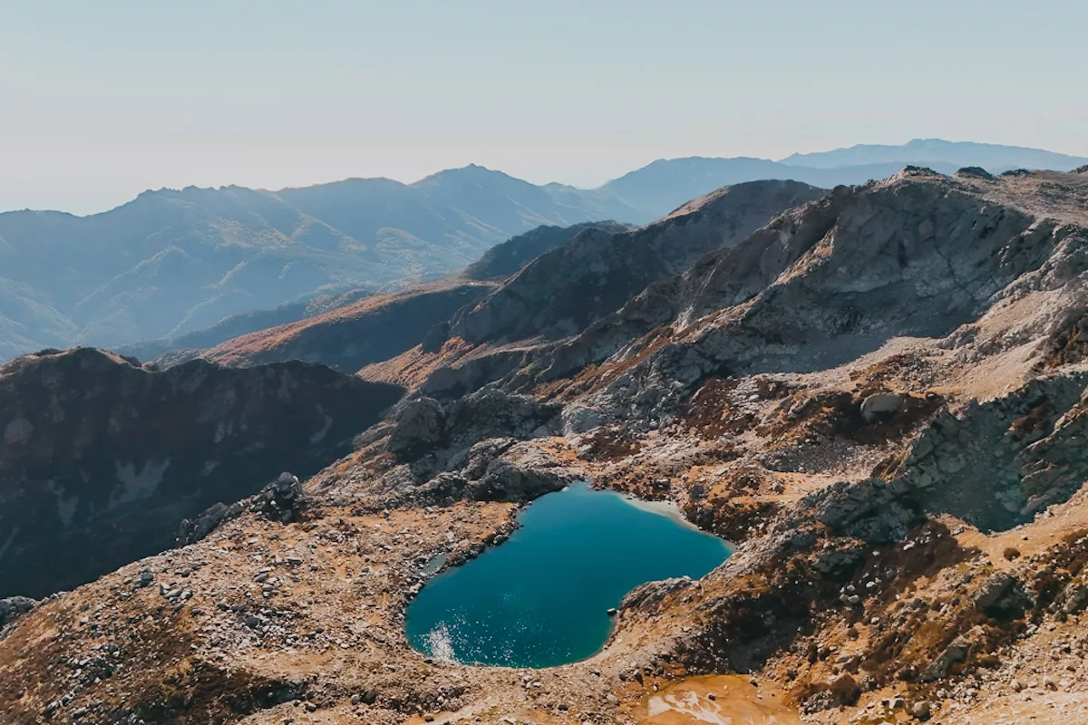 Lac de Bastani dans la station de Ghisoni en Haute Corse sur le GR20 en Corse.