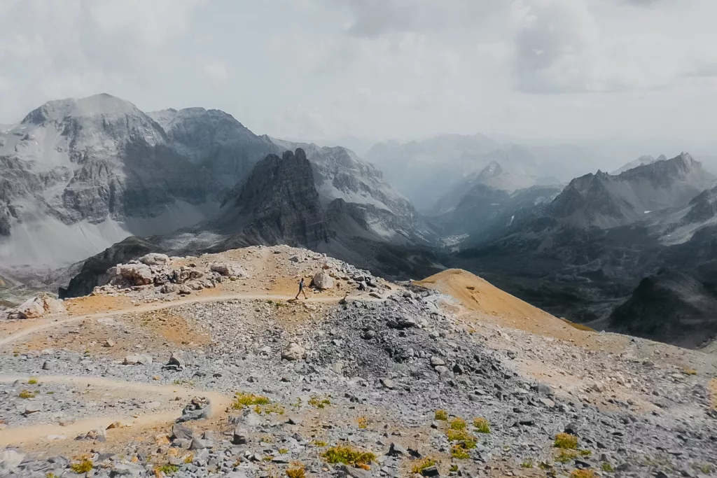 Randonnée au Mont Thabor dans les Hautes-Alpes, ascension d'un somme de 3000m en France proche de l'Italie.