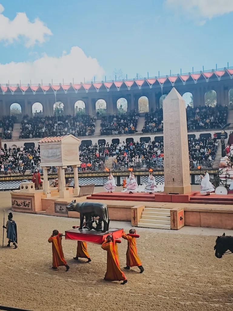 Puy du Fou en Vendée : guide pratique et recommandations pour aller au parc d'atttraction du Puy du Fou.