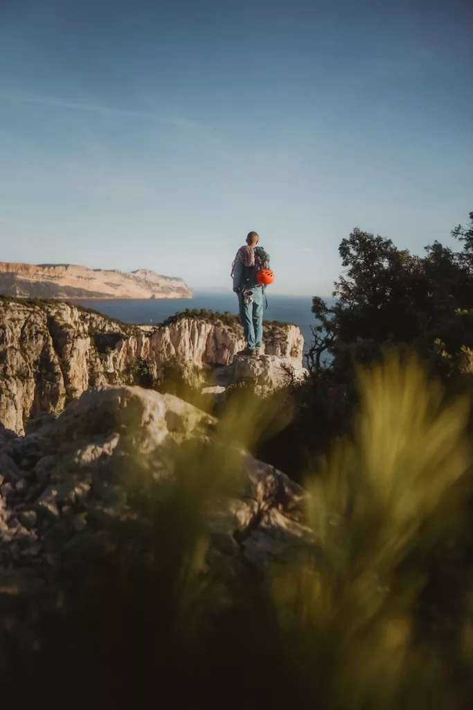 Grandes voies dans les Bouches-du-Rhône : escalade dans les calanques de Marseille.