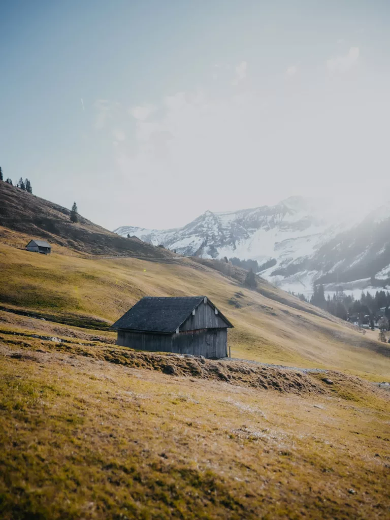 Randonnée en Suisse à Sörenberg depuis l'hôtel Rischli, chalet ed'alpage.