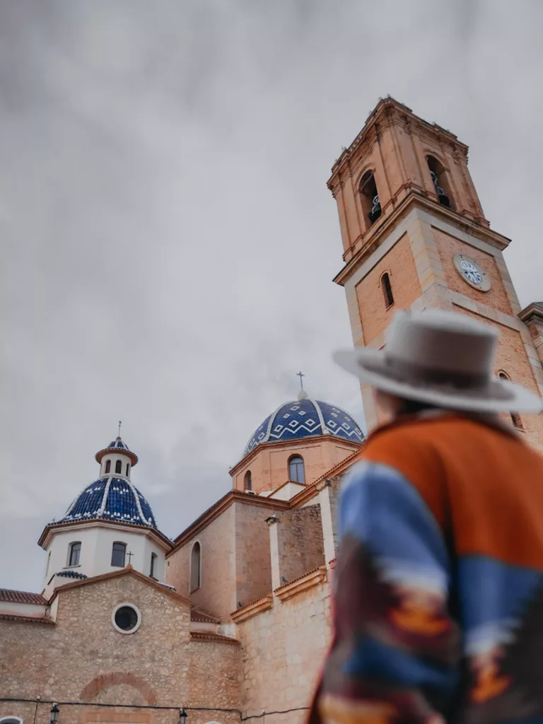 Visite des ruelles blanches d'Altea. Recommandations pour visiter la Costa Blanca en Espagne.