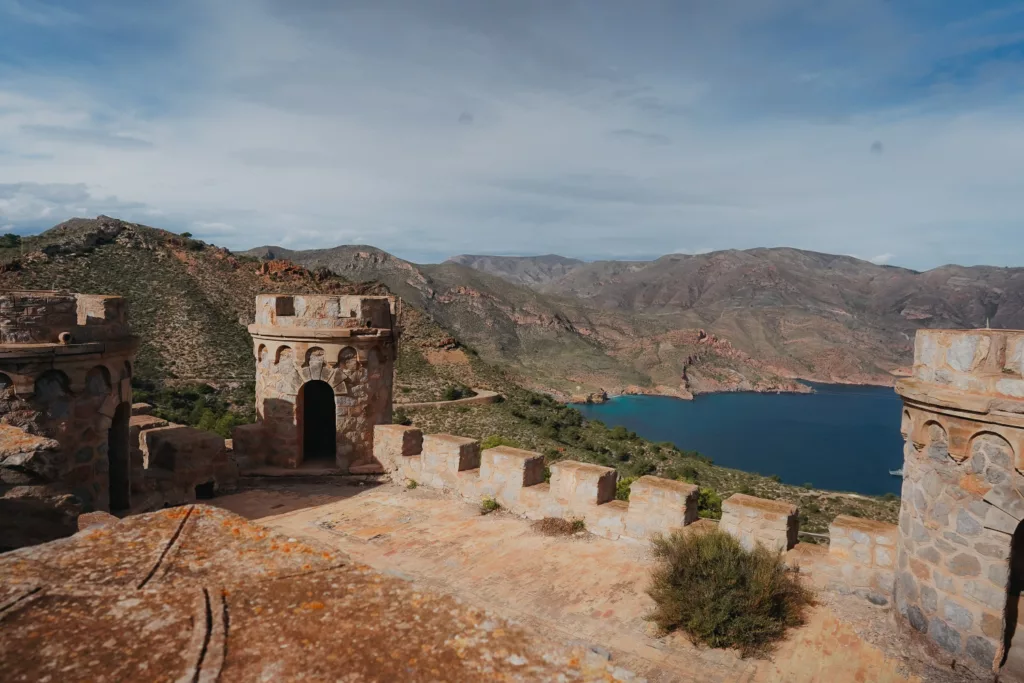 Batería de Castillitos : un fort militaire atypique. Visite gratuite dans la région de Murcie.