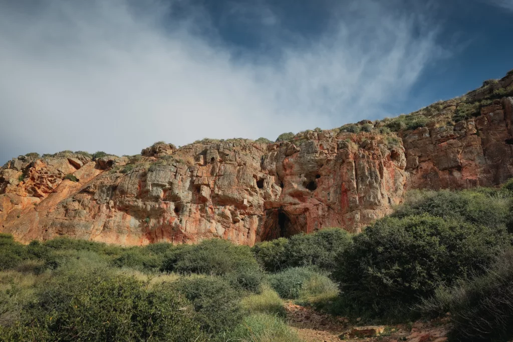 La falaise La Azohia dans la région de Murcie