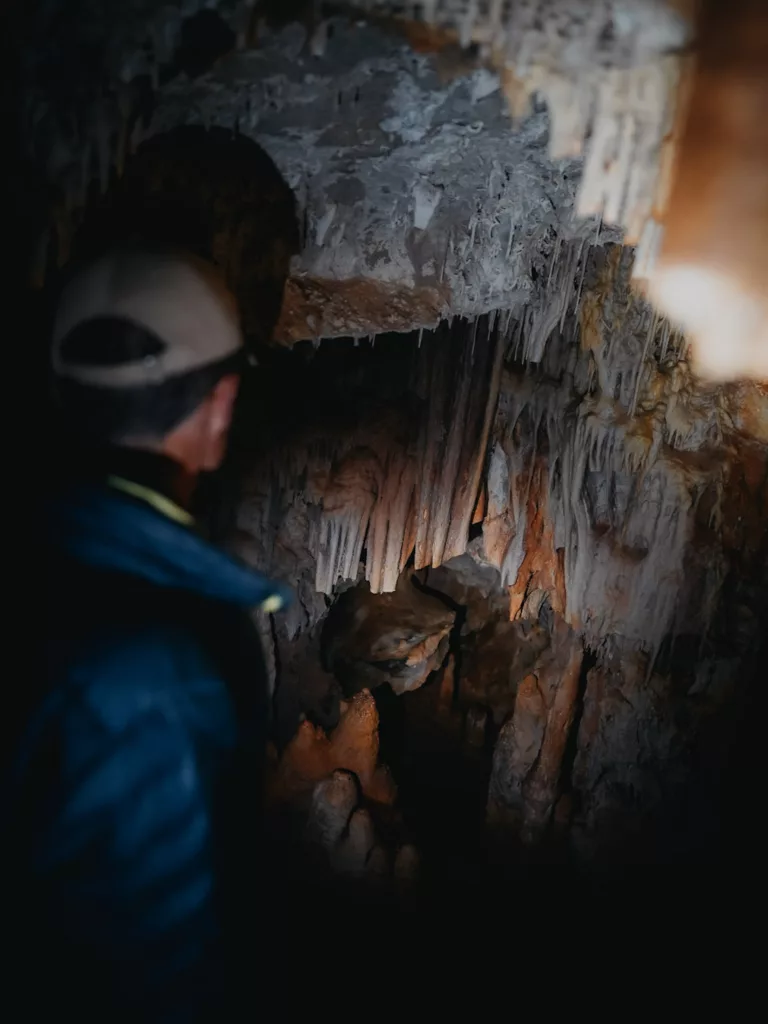 Exploration de la cova tancada sur l'ile de majorque