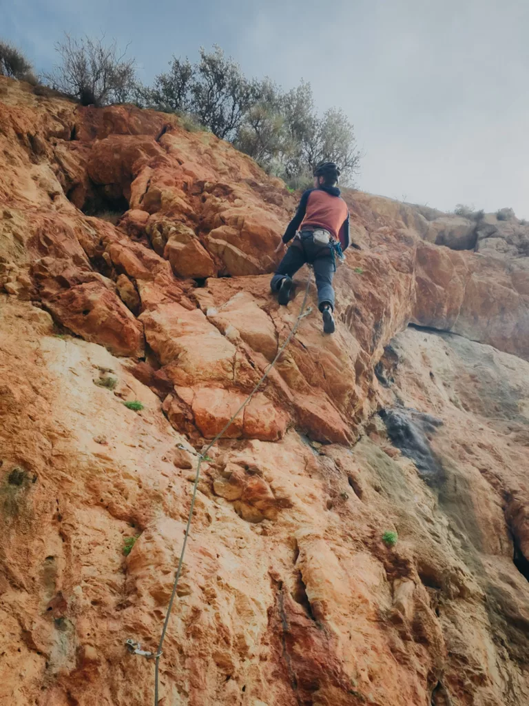 Escalade en espagne, Galeria de la hormiga, la voie Nido del Cuco