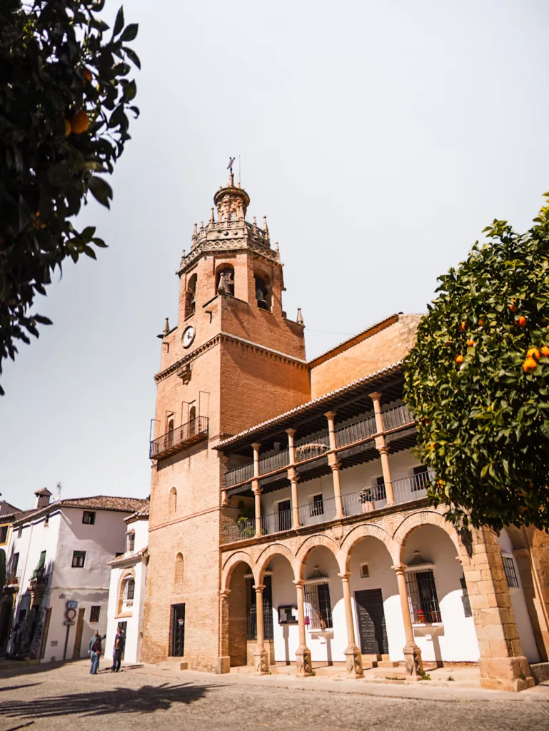 Visite de la ville de Ronda en Andalousie : liste des monuments historiques à visiter. Iglesia de Santa Maria la Major (Plaza Duquesa de Parcent).