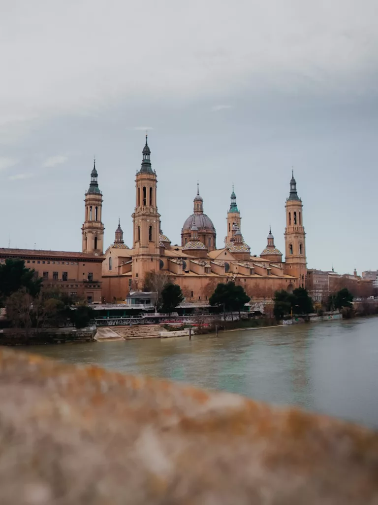 La basilique de Nuestra Senora del Pilar à Saragosse
