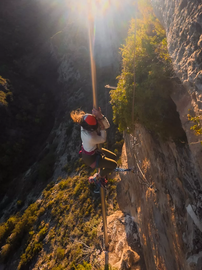 Via Ferrata Cagate Lorito en Espagne (Catalogne). Niveau K6 (extrêmement difficile).