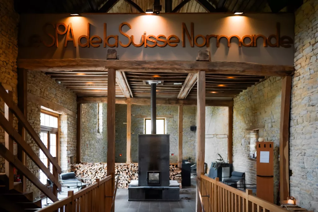 SPA du domaine de la Pommeraye : moment de détente en Suisse Normande (Calvados) proche de Caen. Piscine, sauna, hammam et massages en Normandie.