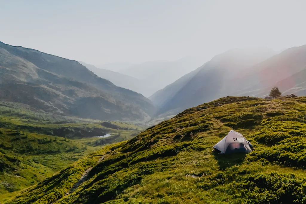 Grand Tour de Tarentaise, grand trek dans les Alpes (Savoie, Haute Savoie), alternative au Tour du Mont Blanc. Itinéraire de trek depuis Bourg Saint Maurice en Tarentaise, Vanoise. GTT