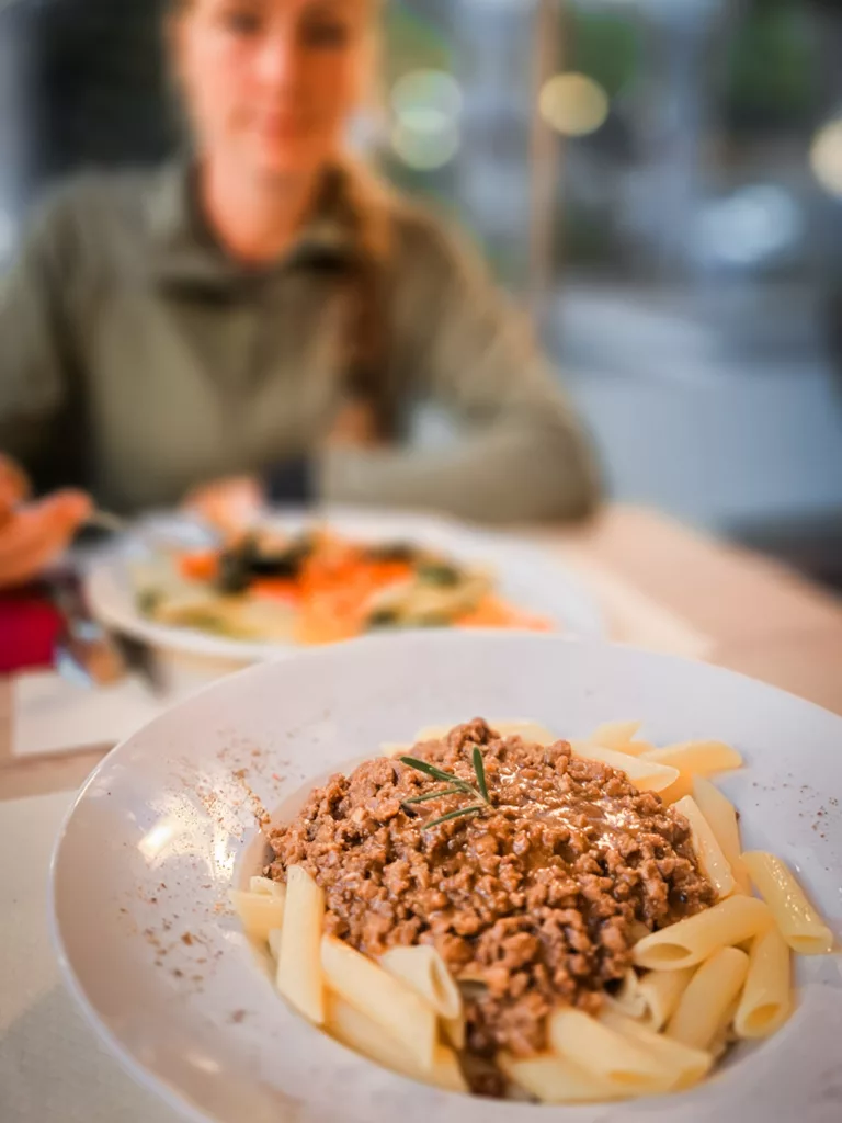 New Castel à Vaduz : nos bonnes adresses de restaurants et hôtel au Liechtenstein, visiter les Alpes, toutes nos recommandations.