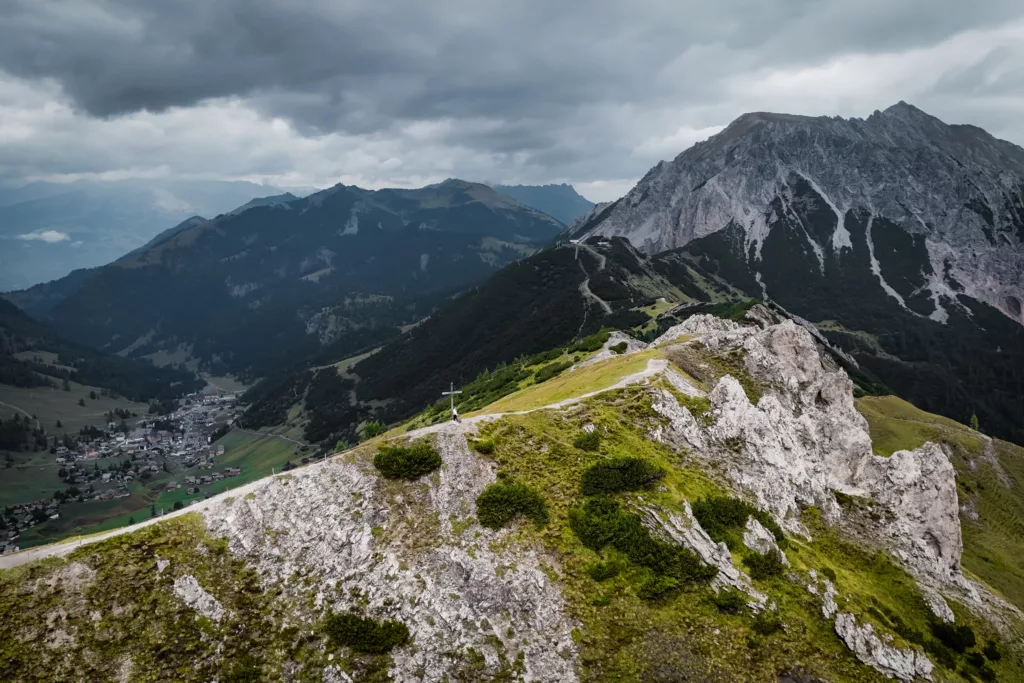 Découvrir et explorer le Liechtenstein, destination de vacances et voyage dans les Alpes à côté de la Suisse et l'Autriche. Guide pratique, recommandations, randonnées au Liechtenstein.
